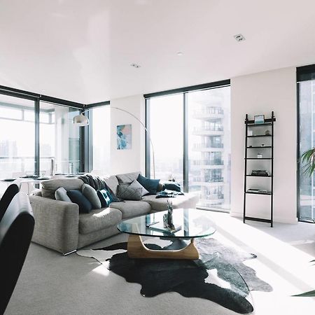 Experience Waterfront Luxury With Views Lejlighed Melbourne Eksteriør billede