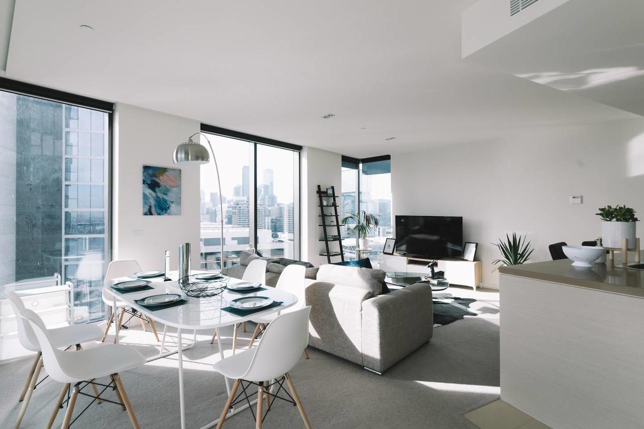 Experience Waterfront Luxury With Views Lejlighed Melbourne Eksteriør billede